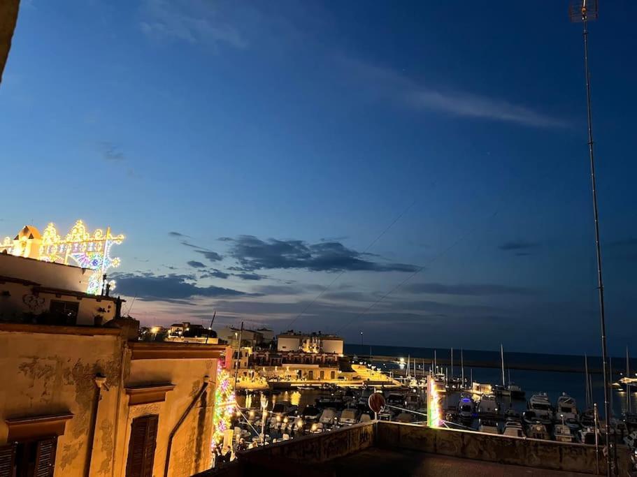 Palazzo Lamantea Boutique Rooms Bisceglie Eksteriør billede